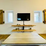 Le Boudoir De Thais Apartment